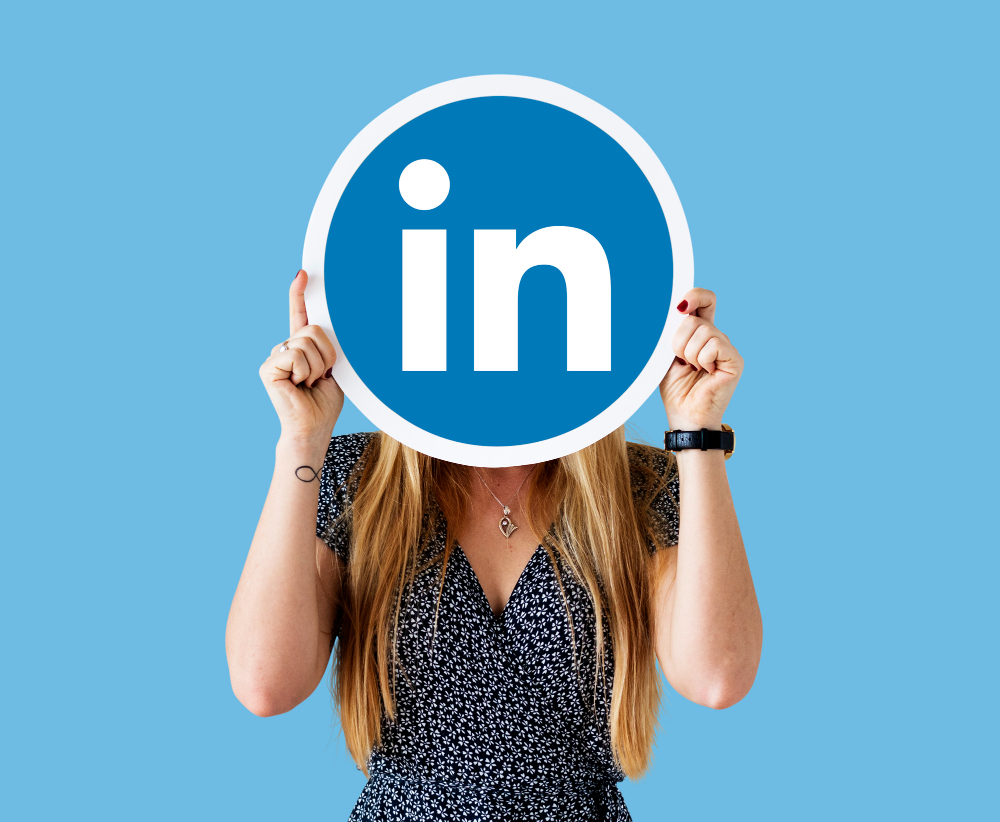 Guide complet pour optimiser son profil LinkedIn avec des astuces clés et un design professionnel